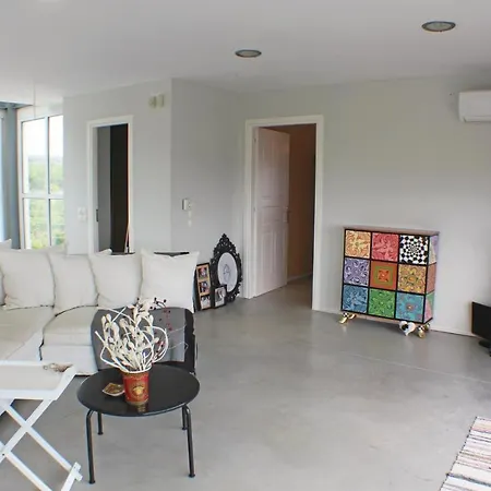 Four-bedroom Holiday In Ancient Sikyona * Sikion